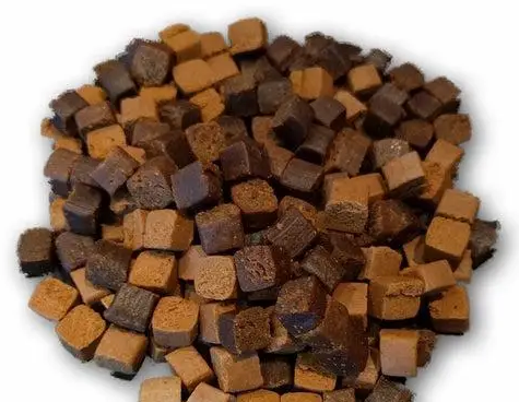 Ласощі для собак Alpha Spirit Snacks напіввологі беззернові кубики з куркою 35 г - Зображення 2