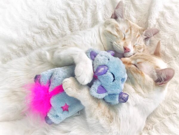 Іграшка для котів Petstages Cuddle Pal Unicorn (Подушка Єдиноріг) блакитний 28х15х9,5см - Зображення 6